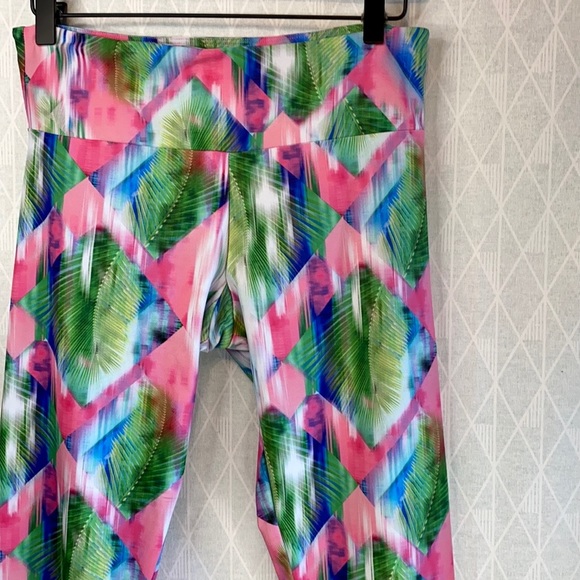Onzie Diamond Palm Crop Legging M/L - Picture 6 of 11